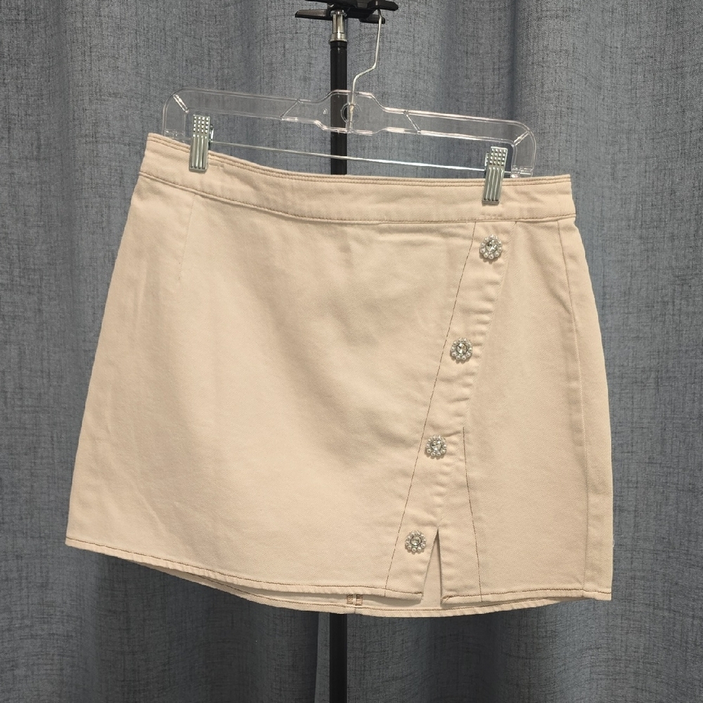 Gianni Bini‎ Cream Mini Skirt with Pearl Button Accents Size XL NWT